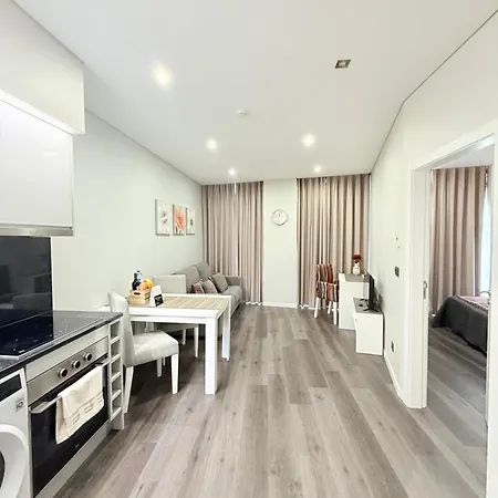 Gold Center 105 * Фуншал